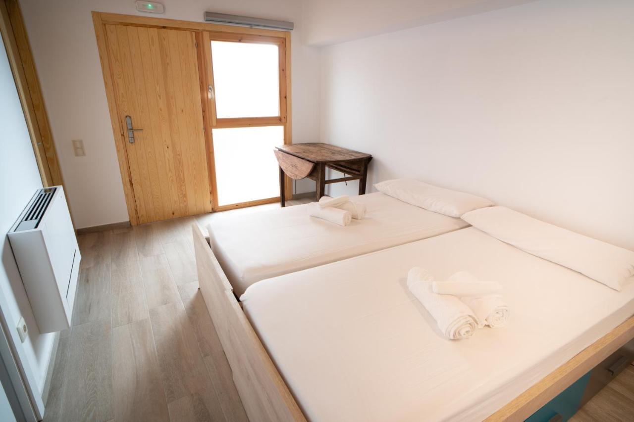 Lo Moli De Bot Hostel Bagian luar foto